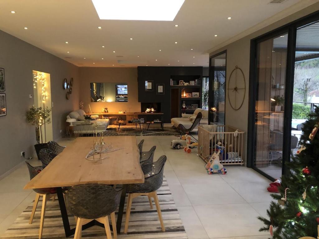Grande Villa De Luxe Périgueux Kültér fotó